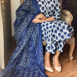 W for Woman Women's Viscose Regular Fit Solid Regular Kurta