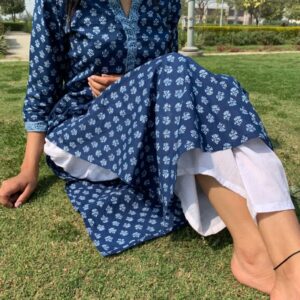 Elegant Women’s Kurta – Red & Blue